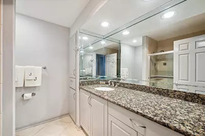 3350 McCue Road #1504, Houston, TX 77056 - Photo 19