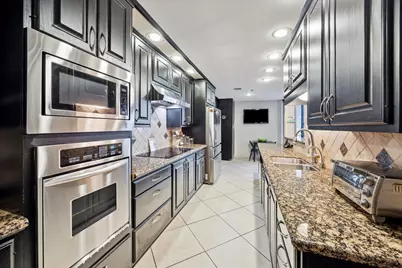 3350 McCue Road #1504, Houston, TX 77056 - Photo 11