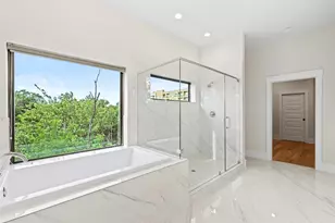 2621 Greenbriar Dr, Houston, TX 77098 - Photo 9