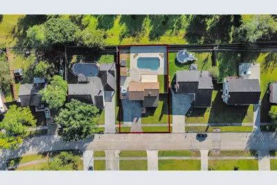 601 E Castle Harbour Drive, Friendswood, TX 77546 - Photo 45