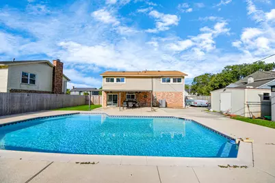 601 E Castle Harbour Drive, Friendswood, TX 77546 - Photo 5