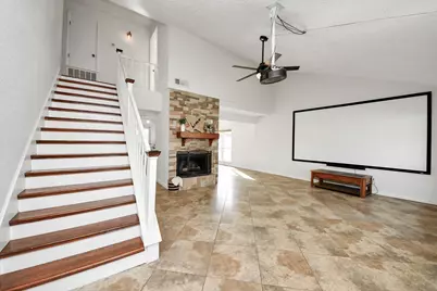 601 E Castle Harbour Drive, Friendswood, TX 77546 - Photo 9