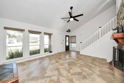 601 E Castle Harbour Drive, Friendswood, TX 77546 - Photo 13