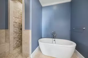 806 Algregg St, Houston, TX 77008 - Photo 5