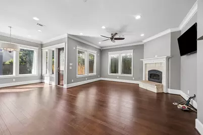 806 Algregg Street, Houston, TX 77008 - Photo 19