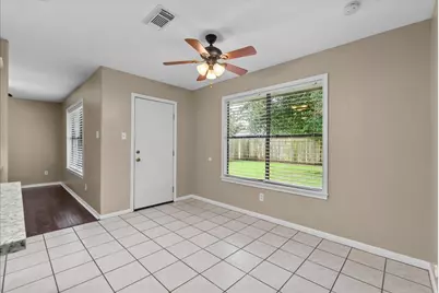 111 Jamestown Avenue, Clute, TX 77531 - Photo 11