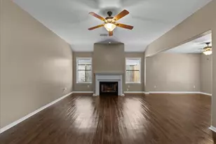 111 Jamestown Ave, Clute, TX 77531 - Photo 5
