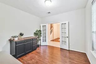 109 N Acacia Park Cir, The Woodlands, TX 77382 - Photo 7