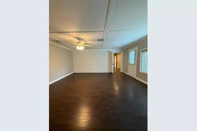 9646 Meadowglen Lane, Houston, TX 77063 - Photo 9