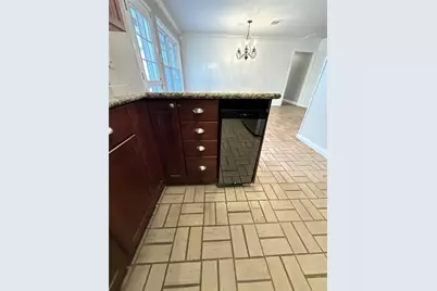 9646 Meadowglen Lane, Houston, TX 77063 - Photo 7