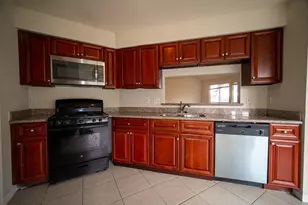 13314 Sablewood Ln, Houston, TX 77014 - Photo 5