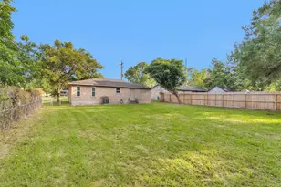 213 County Line Rd, Willis, TX 77378 - Photo 21