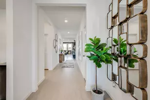 511 Robin St, Angleton, TX 77515 - Photo 11