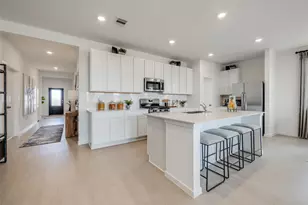 511 Robin St, Angleton, TX 77515 - Photo 15