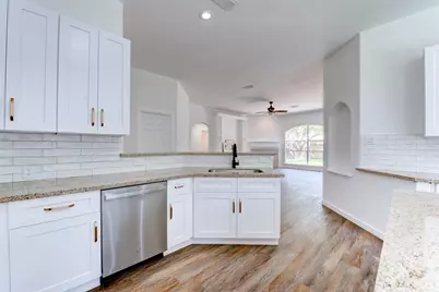 2402 Misty Falls Court, Richmond, TX 77406 - Photo 11
