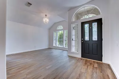 2402 Misty Falls Court, Richmond, TX 77406 - Photo 3