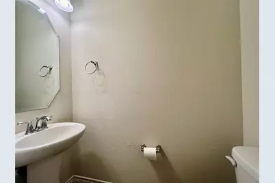 10916 Cannes Memorial Drive, Houston, TX 77043 - Photo 21