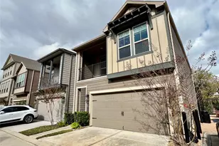 10916 Cannes Memorial Dr, Houston, TX 77043 - Photo 3