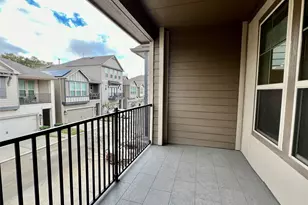 10916 Cannes Memorial Dr, Houston, TX 77043 - Photo 13