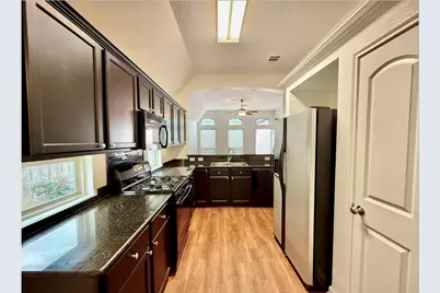 2007 Timberline Court, Brenham, TX 77833 - Photo 3