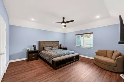 1035 E Hampton Drive, Pearland, TX 77584 - Photo 9