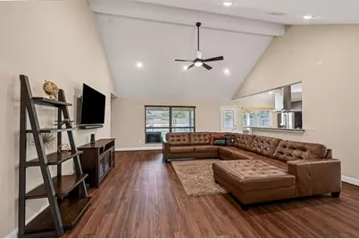 1035 E Hampton Drive, Pearland, TX 77584 - Photo 3