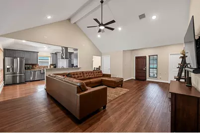 1035 E Hampton Drive, Pearland, TX 77584 - Photo 5