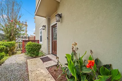 1128 W 26th Street, Houston, TX 77008 - Photo 5