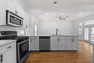 1128 W 26th St, Houston, TX 77008 - Photo 15