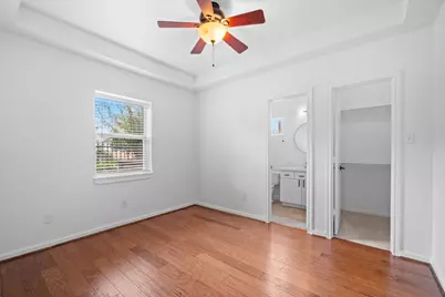 1128 W 26th Street, Houston, TX 77008 - Photo 9