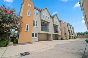 1128 W 26th St, Houston, TX 77008 - Photo 3