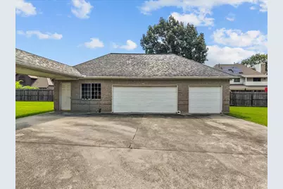 4402 Santee Drive, Baytown, TX 77521 - Photo 5