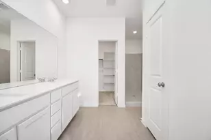 934 Garden Path Dr, Willis, TX 77318 - Photo 21