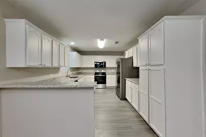 2457 Ripplewood Drive, Conroe, TX 77384 - Photo 3