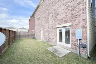 11504 Main Pine Dr, Houston, TX 77025 - Photo 19