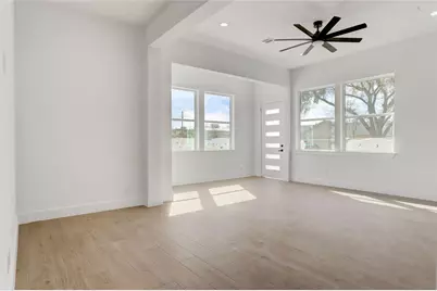 6816 Hartland Avenue, Houston, TX 77055 - Photo 7