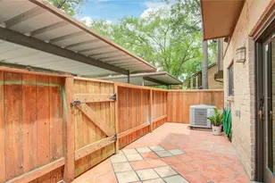 11711 Memorial Dr, Houston, TX 77024 - Photo 27