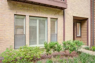 11711 Memorial Dr, Houston, TX 77024 - Photo 3
