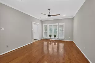 11711 Memorial Dr, Houston, TX 77024 - Photo 9
