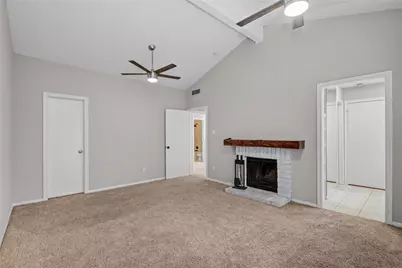 11711 Memorial Drive #11, Houston, TX 77024 - Photo 23
