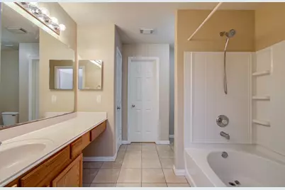 175 N Vesper Bend Circle, The Woodlands, TX 77382 - Photo 37