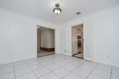 7714 Eichler Drive, Houston, TX 77036 - Photo 7