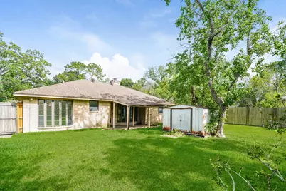 500 Stoneledge Drive, Friendswood, TX 77546 - Photo 15