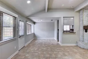 3443 Fountain Spring Dr, Houston, TX 77066 - Photo 9