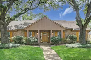 10715 Candlewood Dr, Houston, TX 77042 - Photo 1