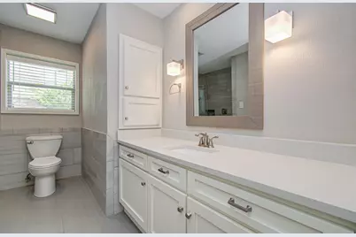 10715 Candlewood Drive, Houston, TX 77042 - Photo 7
