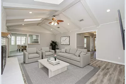 10715 Candlewood Drive, Houston, TX 77042 - Photo 5