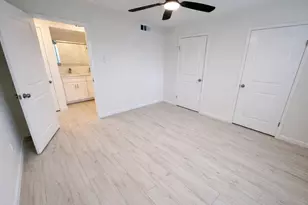 2800 Jeanetta St, Houston, TX 77063 - Photo 13