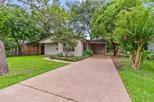 514 E Foley St, Alvin, TX 77511 - Photo 7