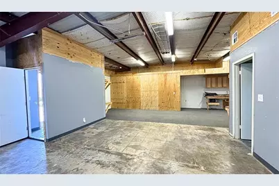 409 N Stone Street, Caldwell, TX 77836 - Photo 11